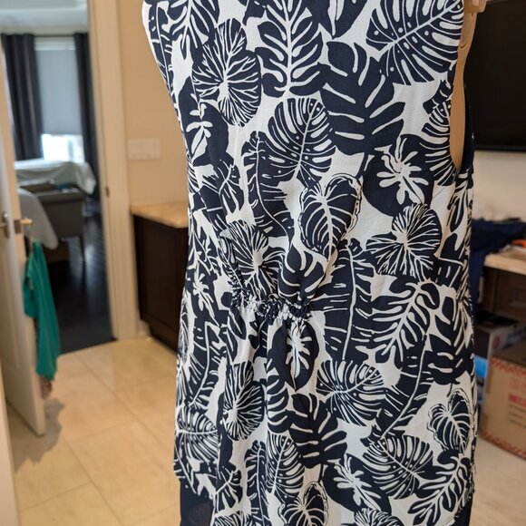Alfred Sung Black & White Sleeveless Top Size Medium - Picture 2 of 4
